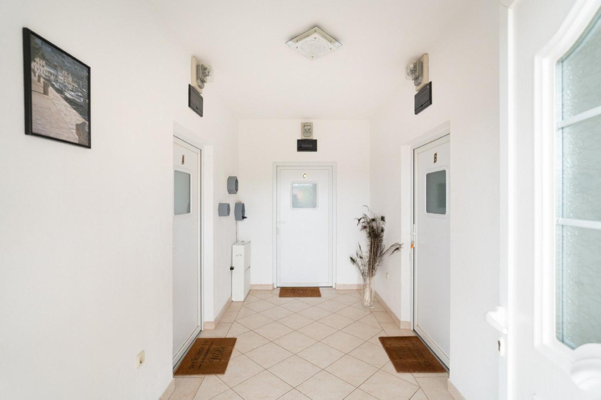 Apartments Milic Gornji Karin Δωμάτιο φωτογραφία