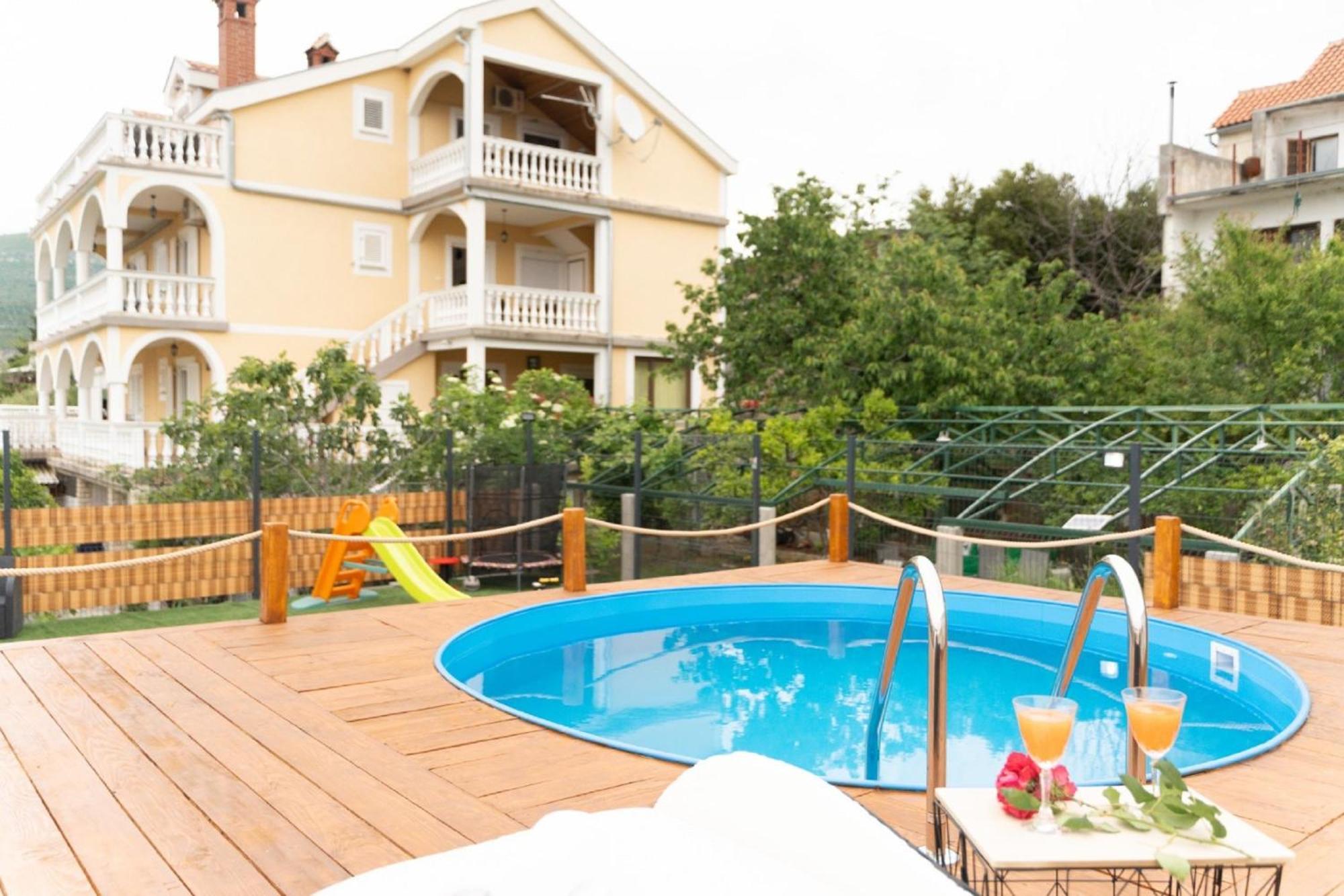Apartments Milic Gornji Karin Εξωτερικό φωτογραφία